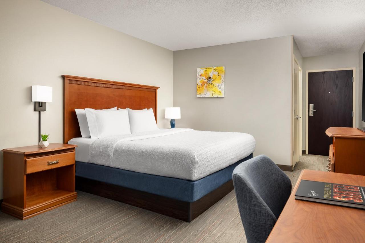 Hampton Memphis-walnut Grove/baptist East 3* Memphis