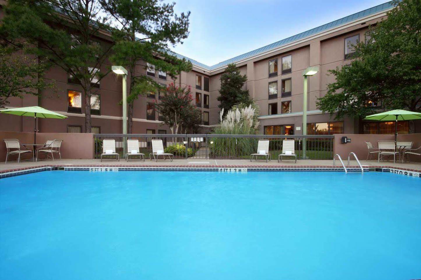 Hotel Hampton Memphis-walnut Grove/baptist East 3*